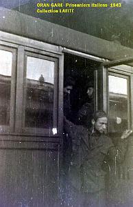ORAN 1943 PRISONNIERS ITALIENS   (4)